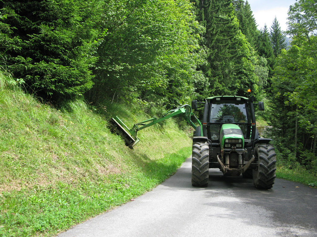 Tracteur et debardeuse